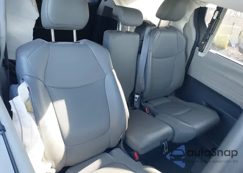 2021 Toyota Sienna Xle from USA, damaged, VIN 5TDYRKEC0MS055784